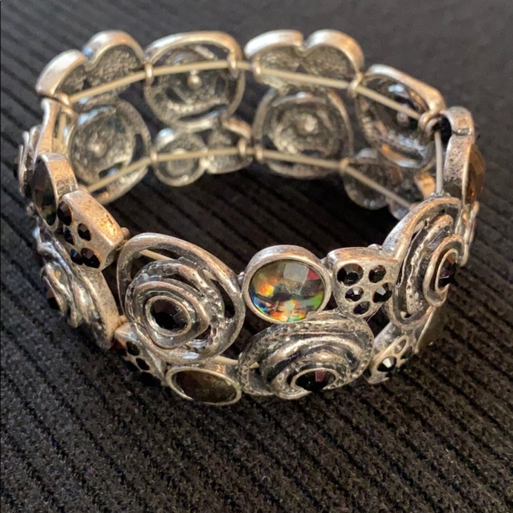Lia Sophia silver cuff stretch bracelet